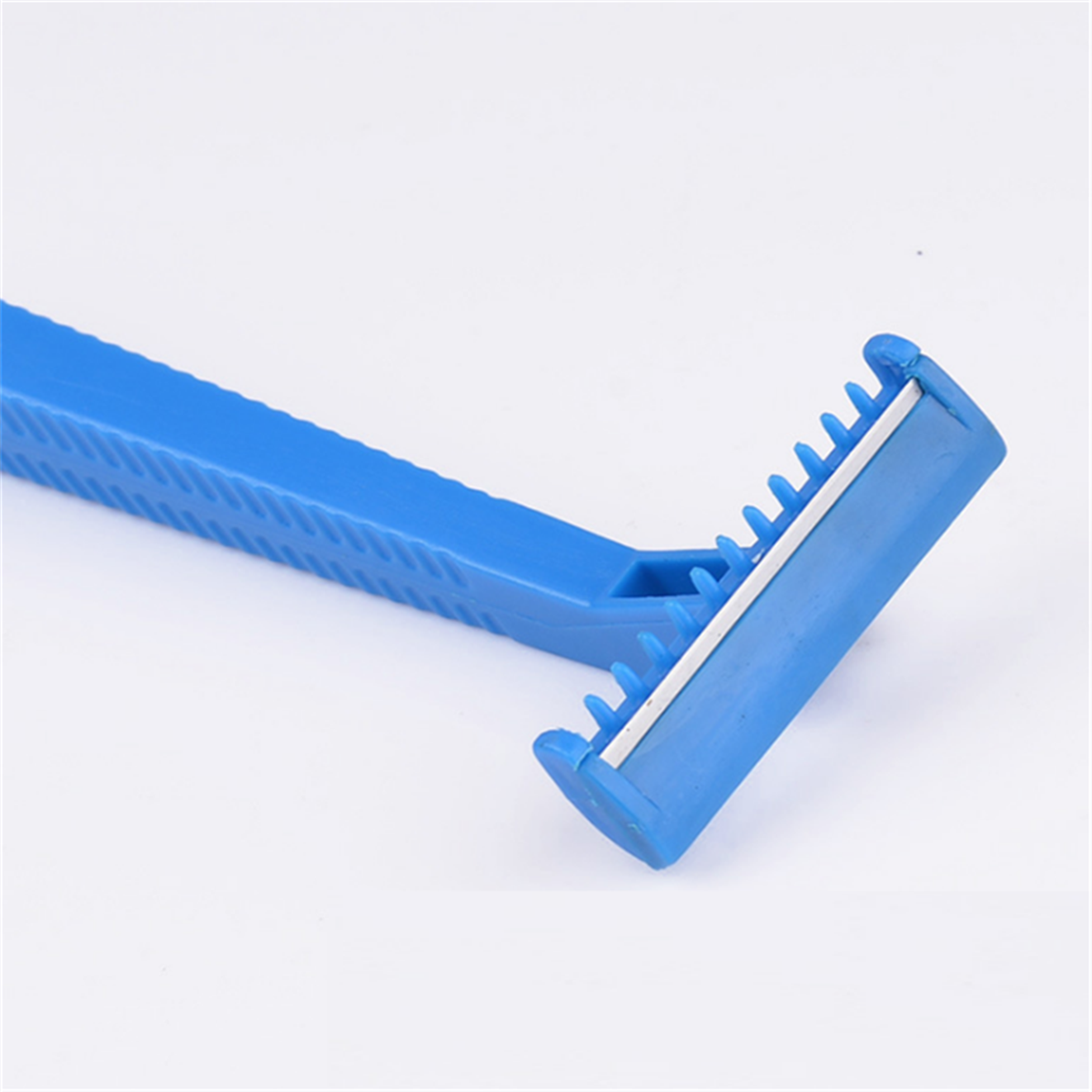 D108 Single blade disposable razor 